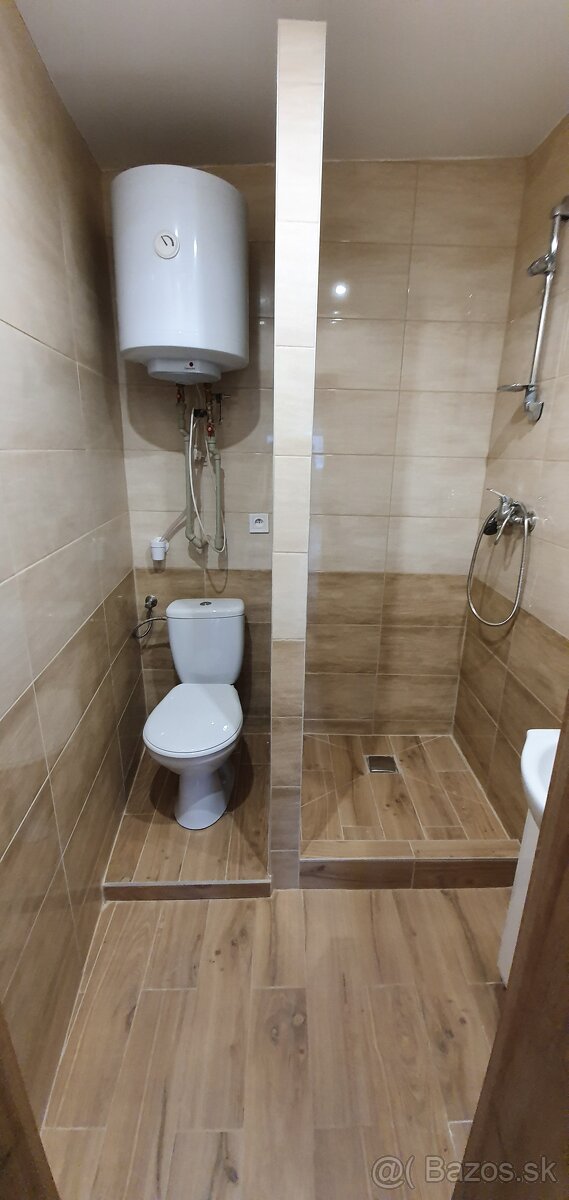 Polyfunkčný dom - 9