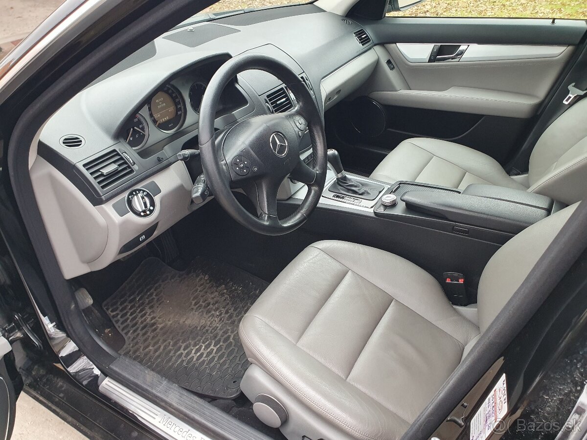 Mercedes Benz C 320 CDI Avantgarde 4Matic - 9