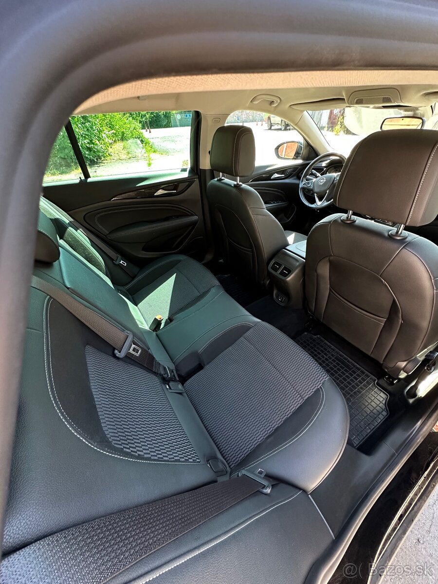 Opel Insignia ST 125kw/automat/ - 9