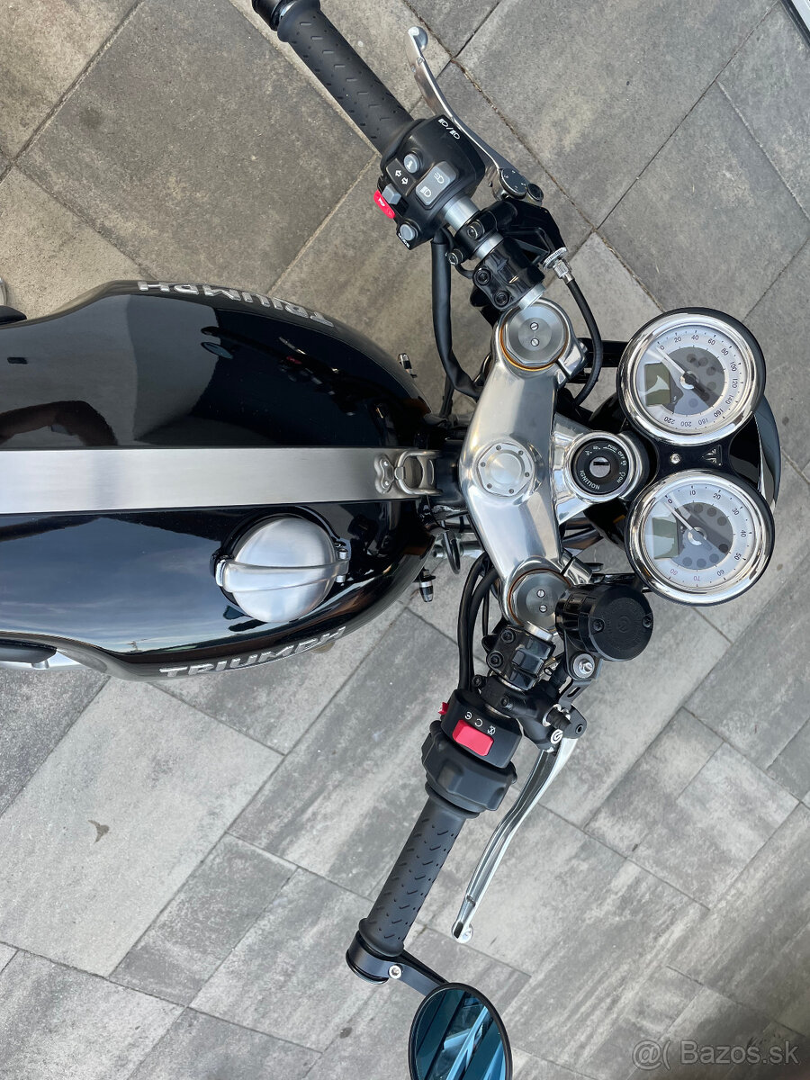 Triumph Thruxton 1200 R - 9