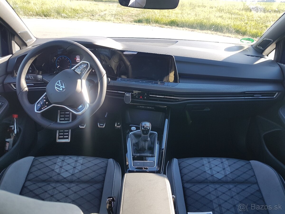 Golf 8 1.5 tsi 110kw R-line - 9