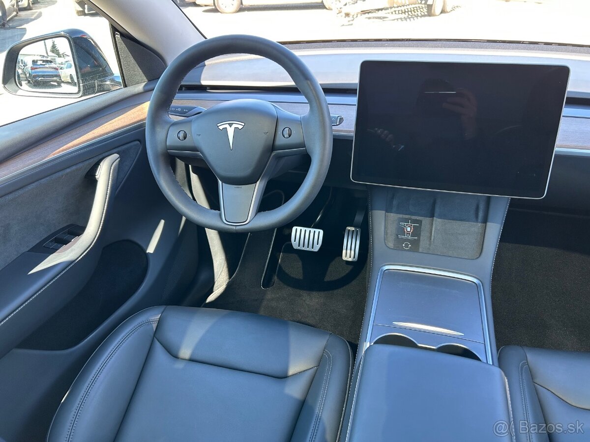 Tesla Model Y PERFORMANCE 393kW Dual Motor Long Range AWD - 9