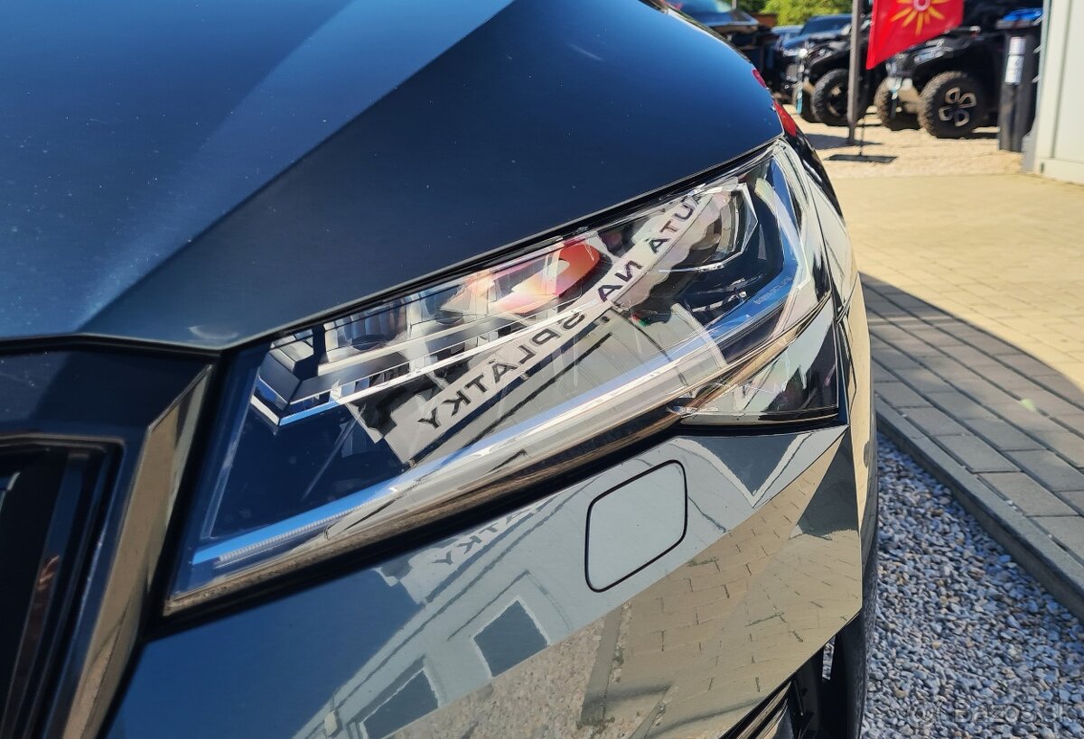 ŠKODA SUPERB COMBI 2.0 TDI SCR SPORTLINE 4X4 DSG - 9