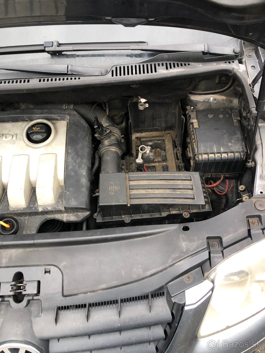 Rozpredám VW Touran 1.9 TDI 77kw - 9