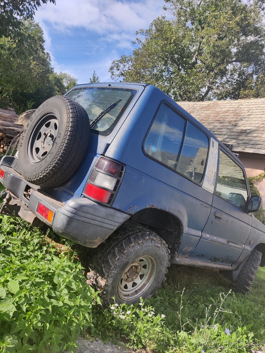 Mitsubishi Pajero 2.5 TD superselect +ťažné - 9