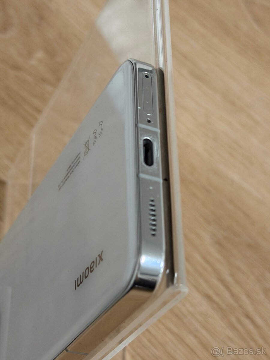 Dobrý deň Ponúkam na predaj Xiaomi 13 256GB White - 9