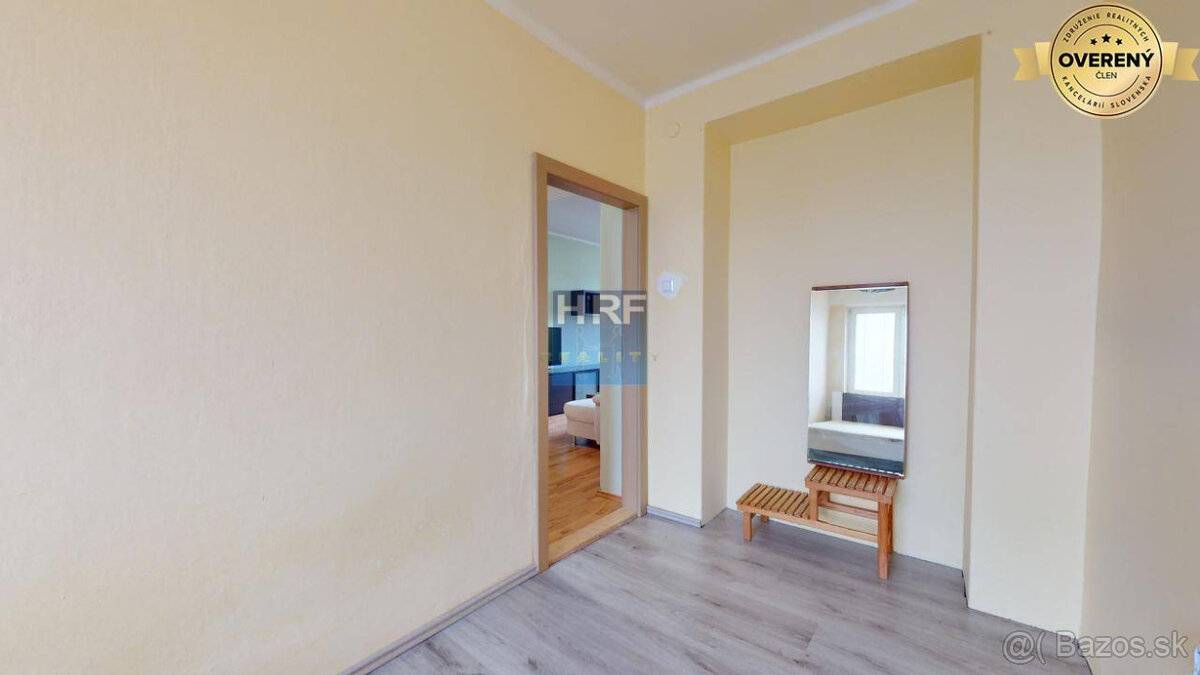 Na prenájom 3-izbový byt na M. Nešpora v Holíči. - 9