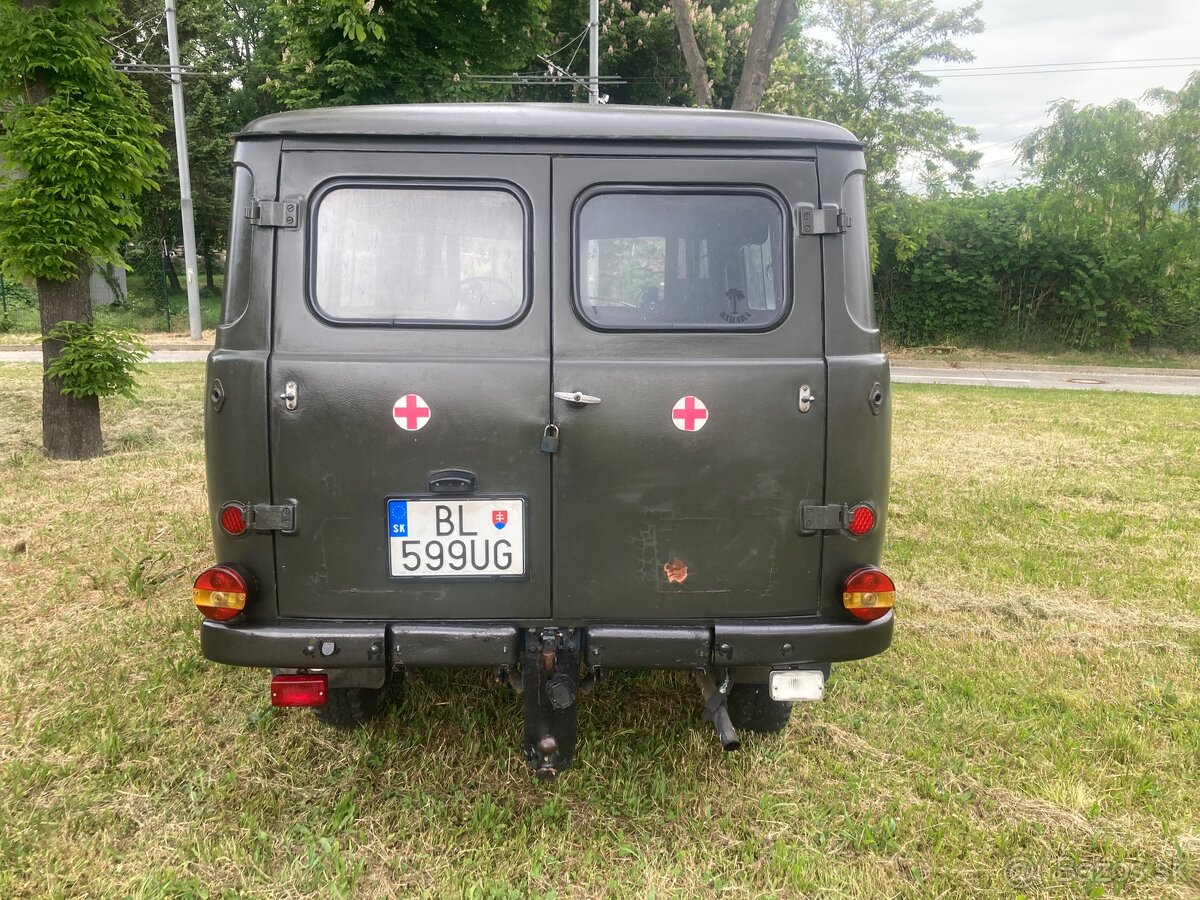 UAZ 452A - Buchanka - 9
