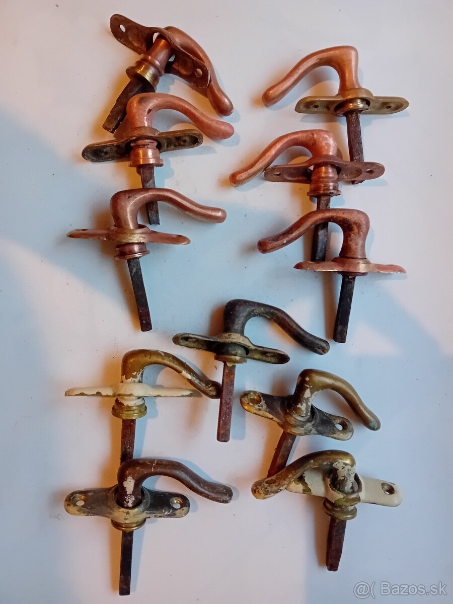 Staré mosadzné okenné kľučky - 9