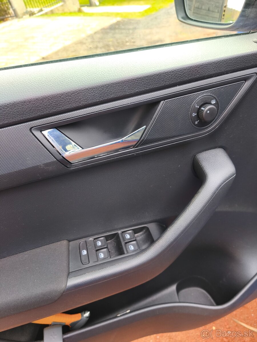 Škoda Fabia 1.0 TSI 2020 Navigace/senzory/servis - 9