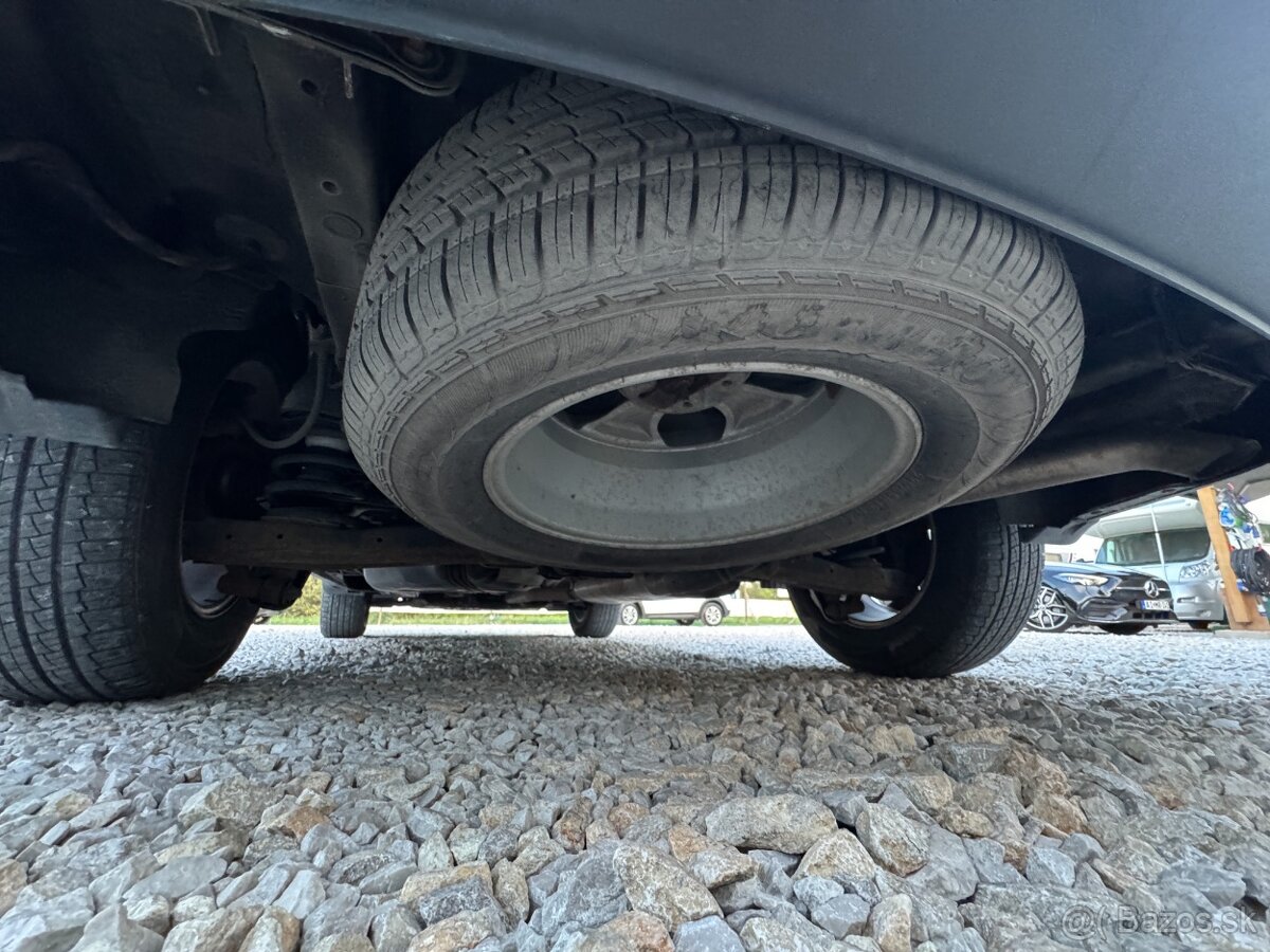 Kia Sorento 2.2 AWD 1.majiteľ, komplet historia - 9