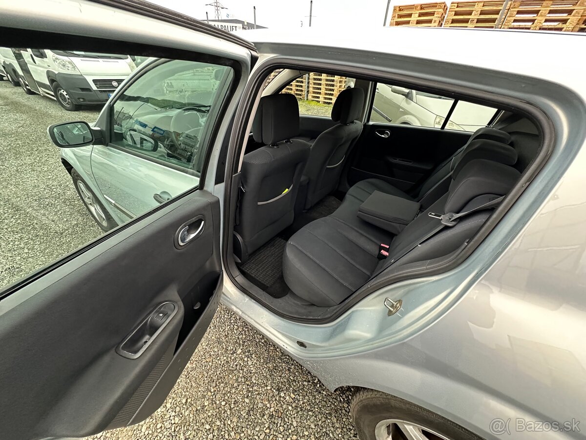 Renault Mégane 1.4 LPG - 9