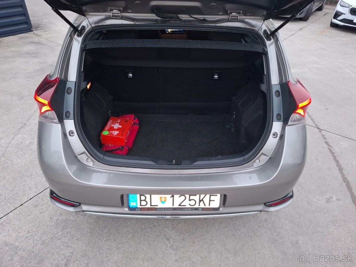 Toyota Auris ACTIVE TREND 1.6 VALVEMATIC 6M/T - 9