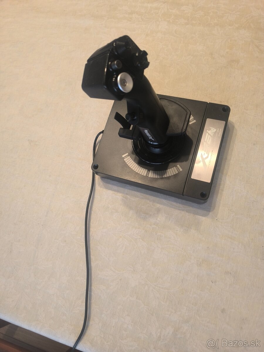 Set pre virtuálneho pilota: Joystick + Pedále - 9