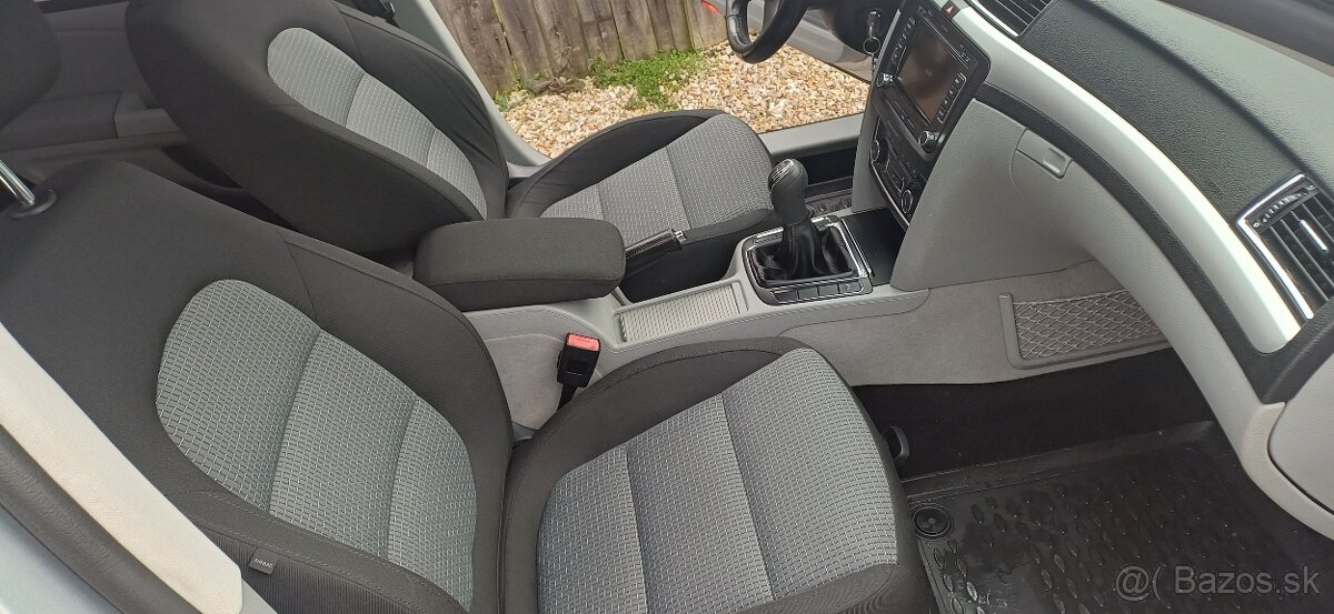 SUPERB 2 COMBI 2.0tdi - 9