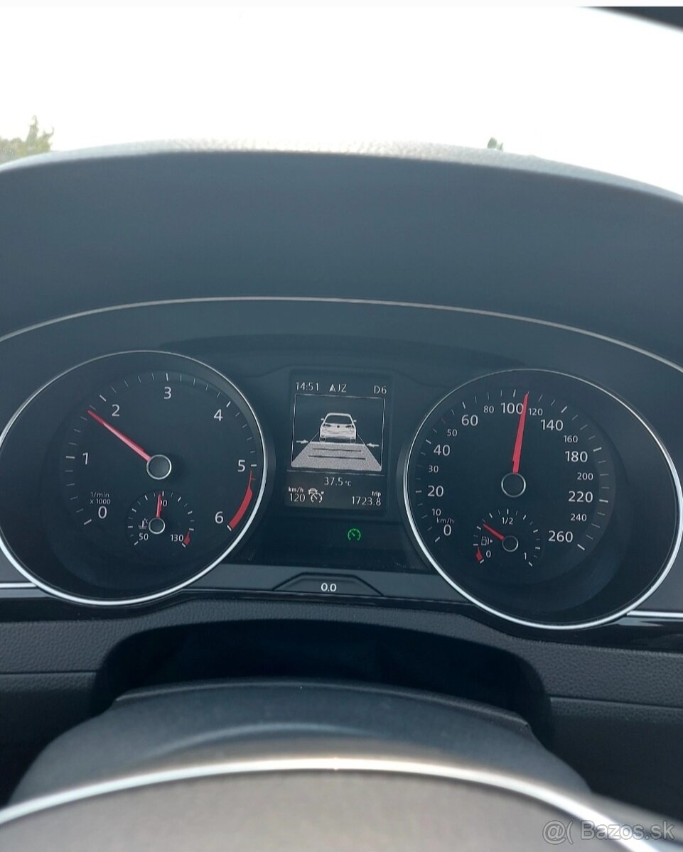 Predám VW Passat b8 2.0tdi 110kw rok: 2016. - 9