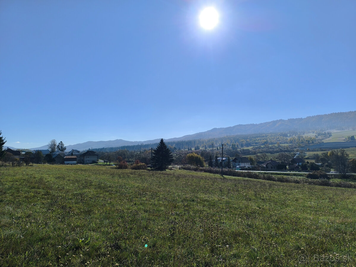 LUKRATÍVNE SLNEČNÉ POZEMKY S PRÍPOJKOU ELEKTRINY A VODY V NA - 9