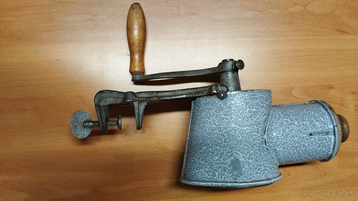 Velmi starý krásný velký mlýnek na strouhanku IDA se smaltem - 9