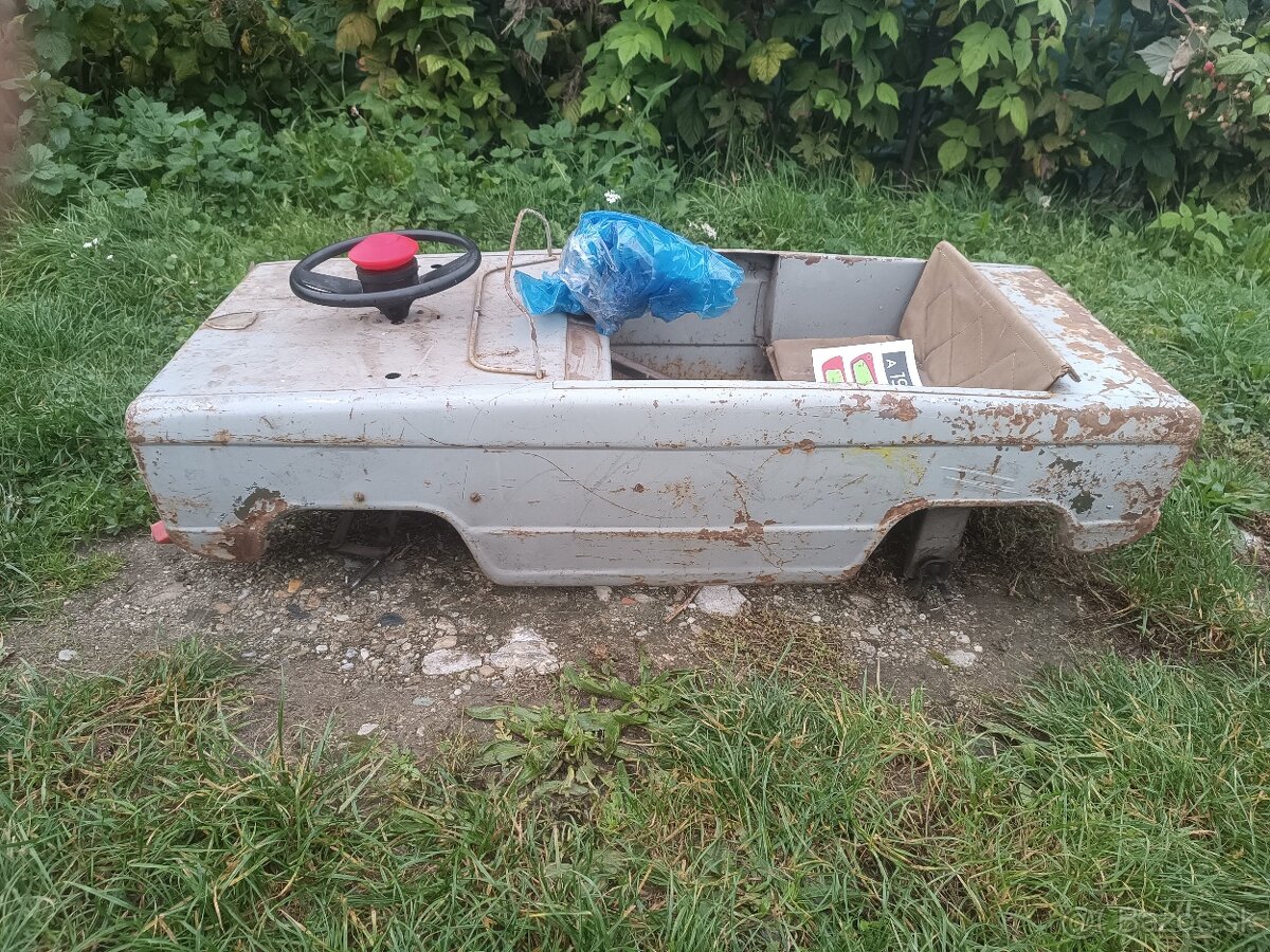 Slapacie autičko - 9