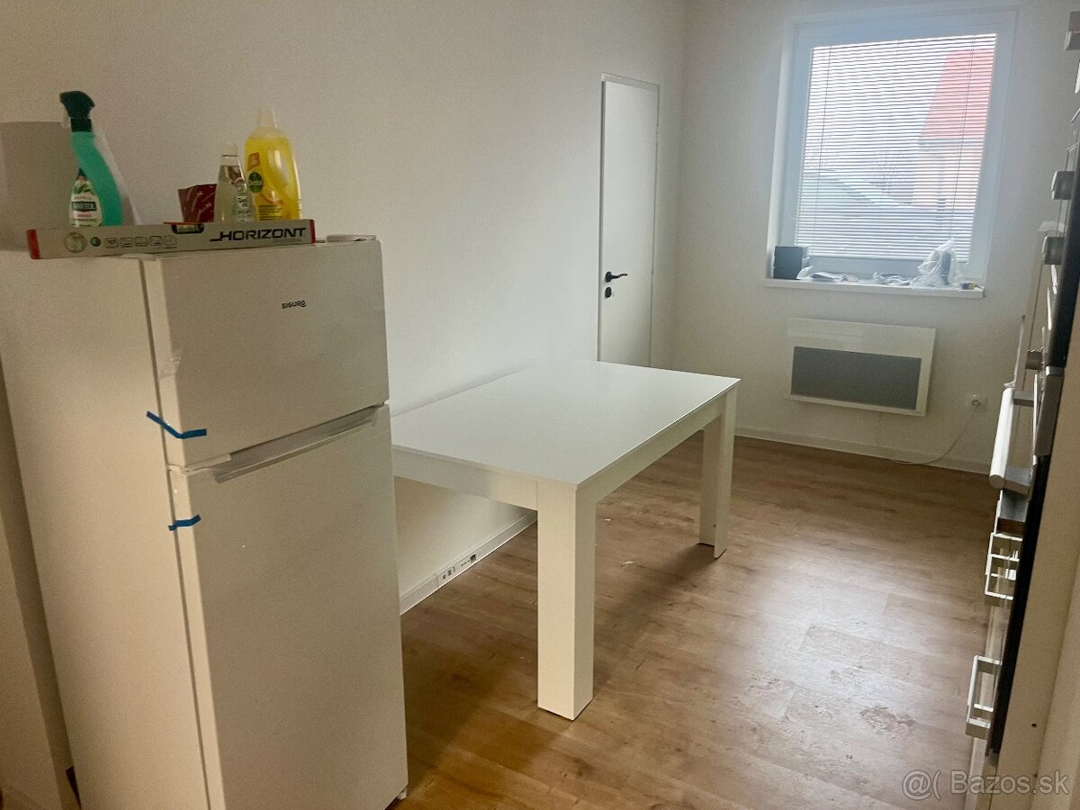 prenájom – 3 izbový byt v Seredi - 9