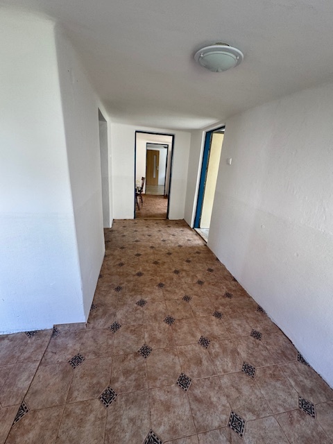 PREDAJ - dvojgeneračný rodinný dom SEREĎ - 9