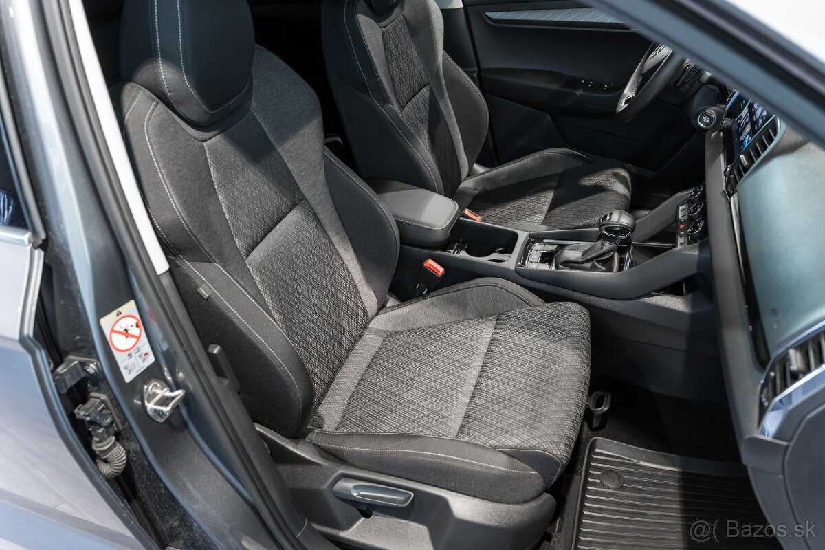 Škoda Karoq 1.5 TSI ACT EVO Selection DSG - 9