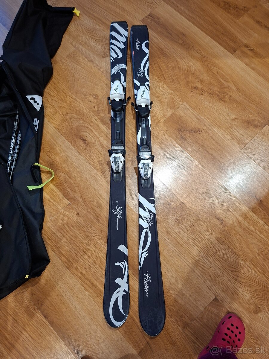 Lyžiarky a lyže - 9