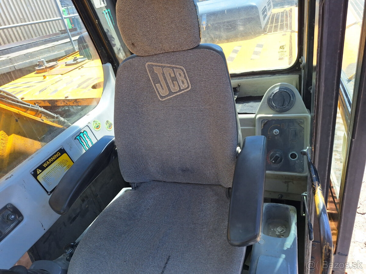 Pásový bagr JCB JS 210 L - 9