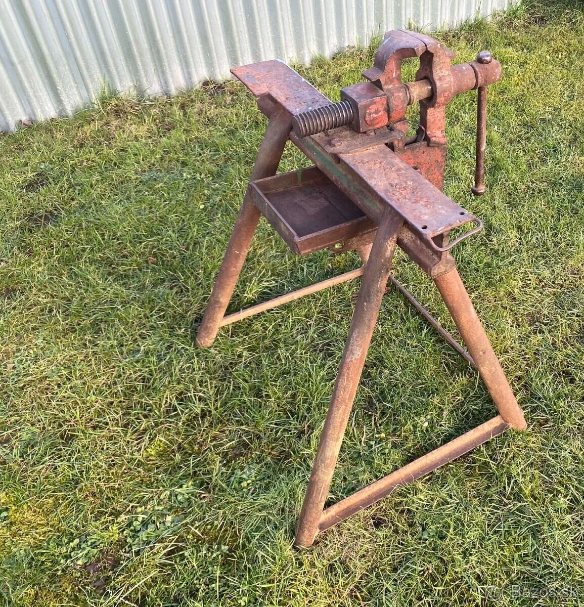 Kováčsky zverák - 9