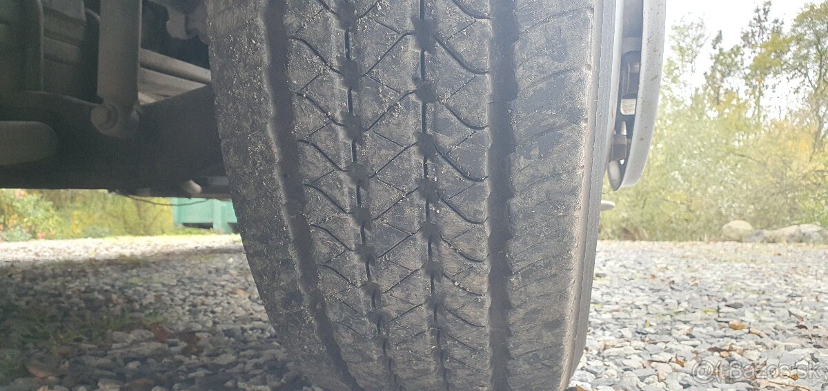 Mercedes Atego 1517 nosič kontejneru s hydraulickou rukou - 9