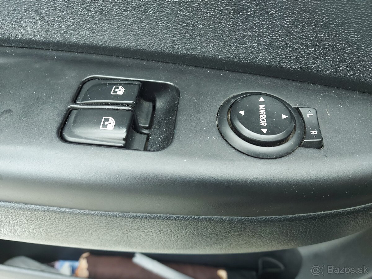 Predáme Hyundai i20 - 9