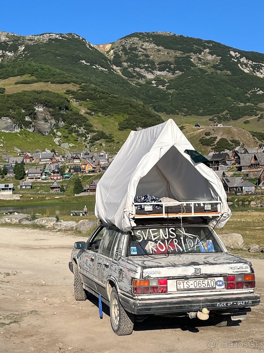 Záhradka na auto s konštrukciou stanu - 9