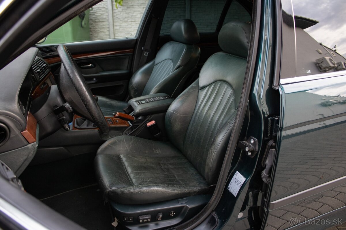 BMW M5 5.0 V8 Manual Individual - 9