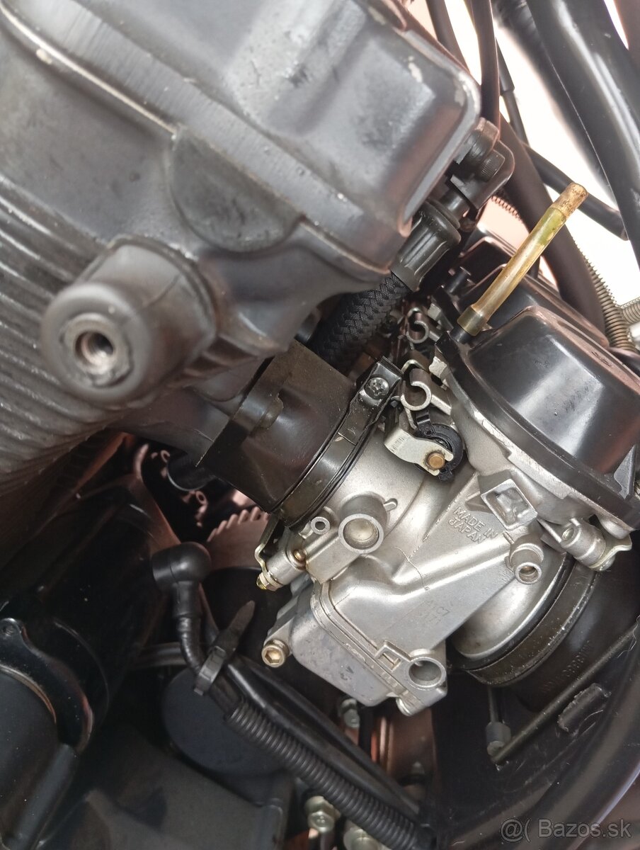 Suzuki GSX-R 1100 - 9