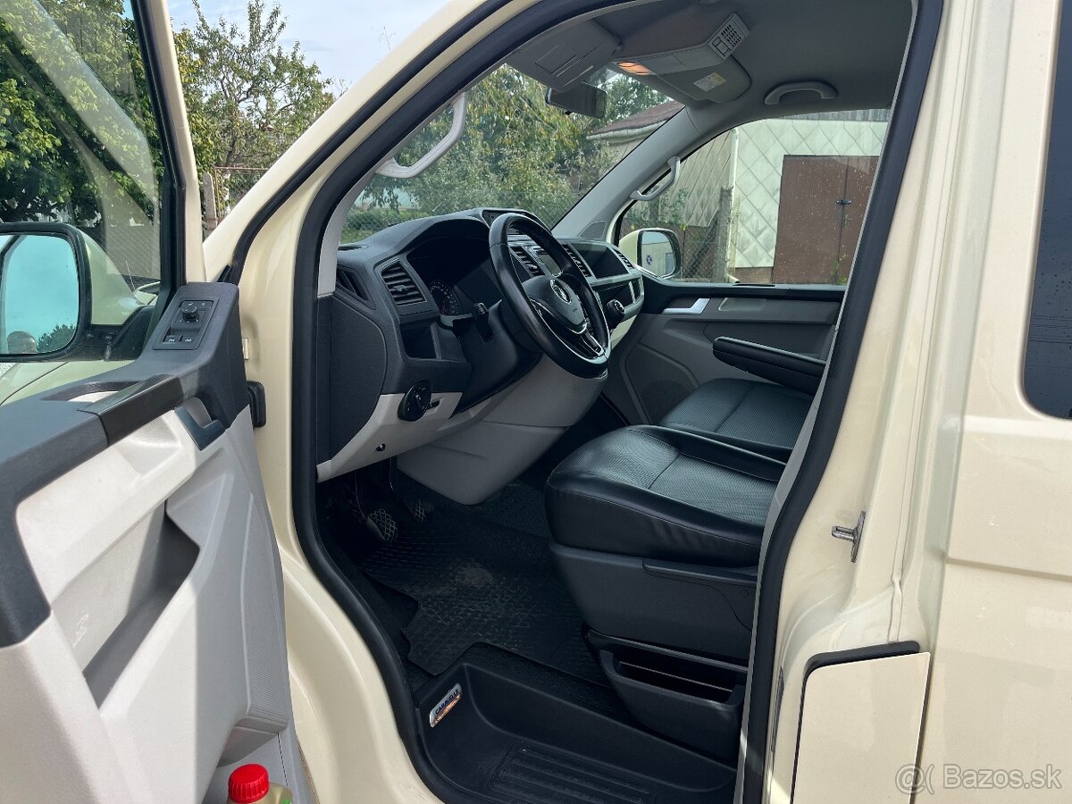 Volkswagen Caravelle Bus T6 - 9