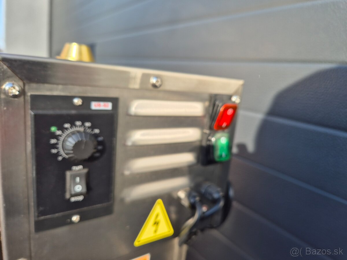 ELEKTRICKÁ PLNIČKA KLOBÁS 15 L SILNÁ PROFI - 9