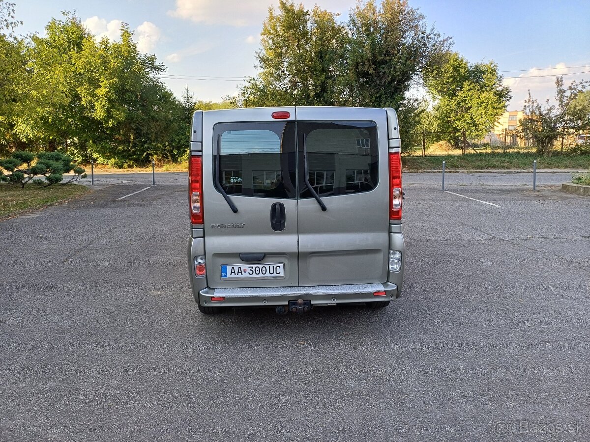 Predám Renault trafic 2.0cdi 84kw - 9