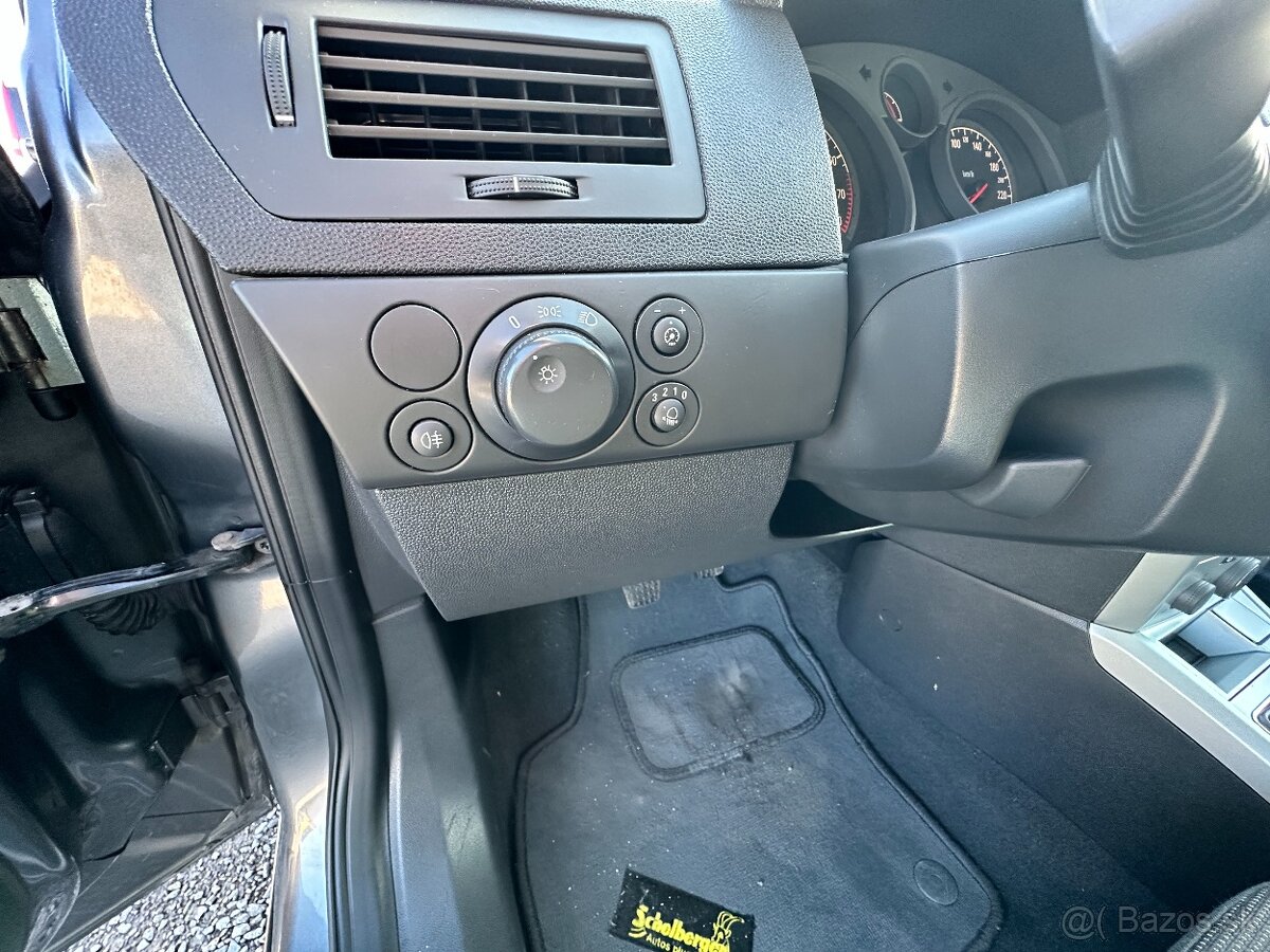 Opel Astra Classic 1.4 16V - 9