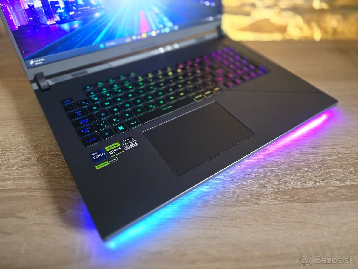 Asus ROG Strix G18 i9 14th/ RTX 4060 8GB/ 32GB DDR5/ 1TB - 9