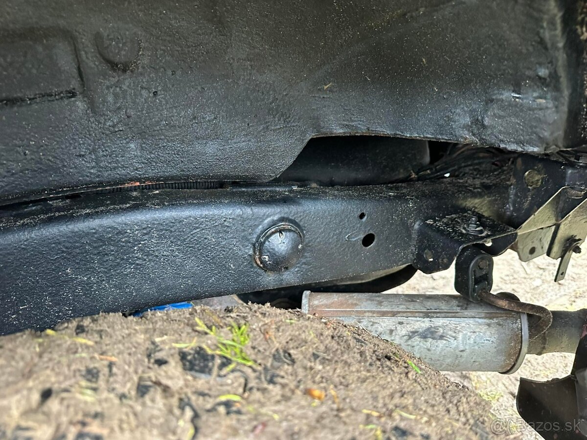 Predam Nissan Patrol GR 2.8 TD Y61 - 9