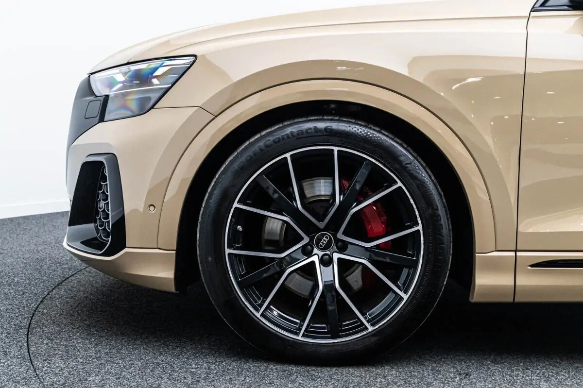 Audi Q8 - 9