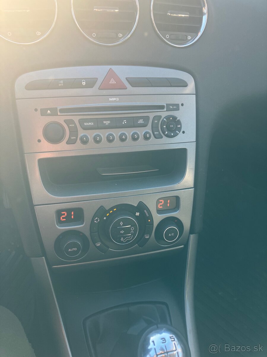 Peugeot 308 - 9