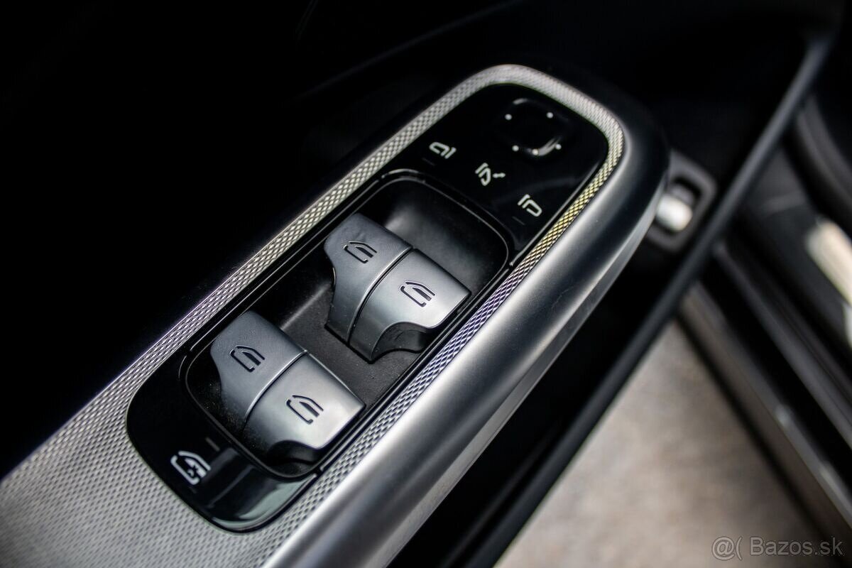 Mercedes-Benz E 300e / 150kW / A9 / ZÁRUKA - 9