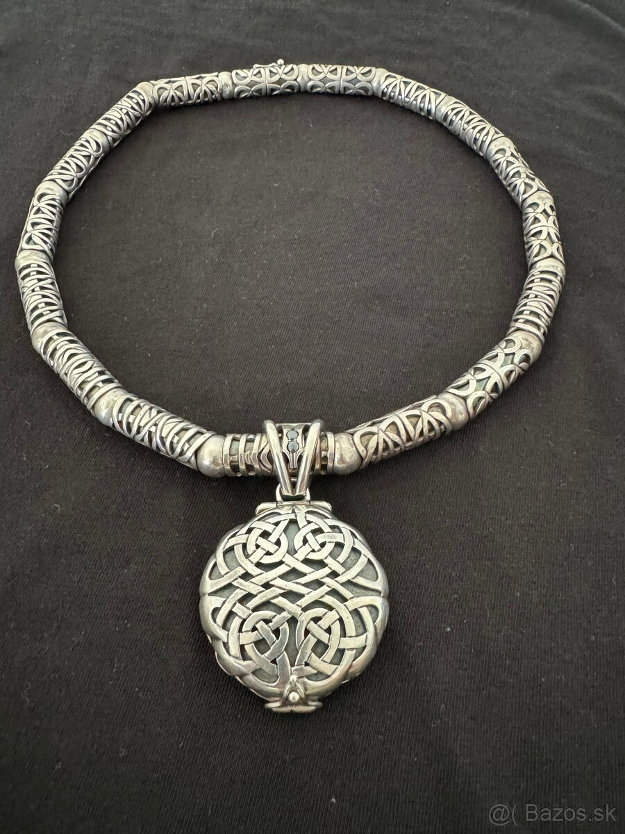 Strieborný náhrdelník s otváracím medailónom, zákaz. výroba - 9