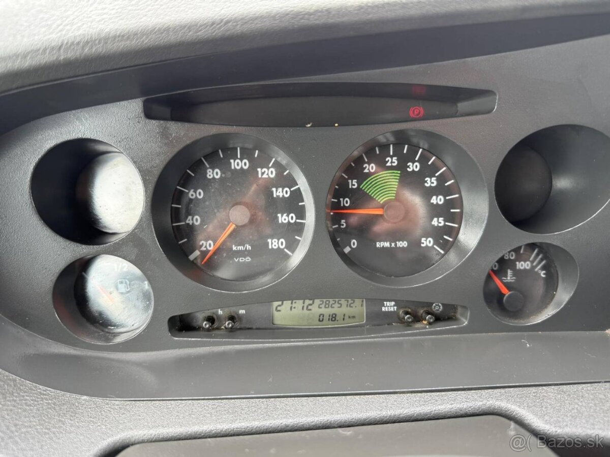 Iveco Daily 2,8D Karavanová prestavba - 9