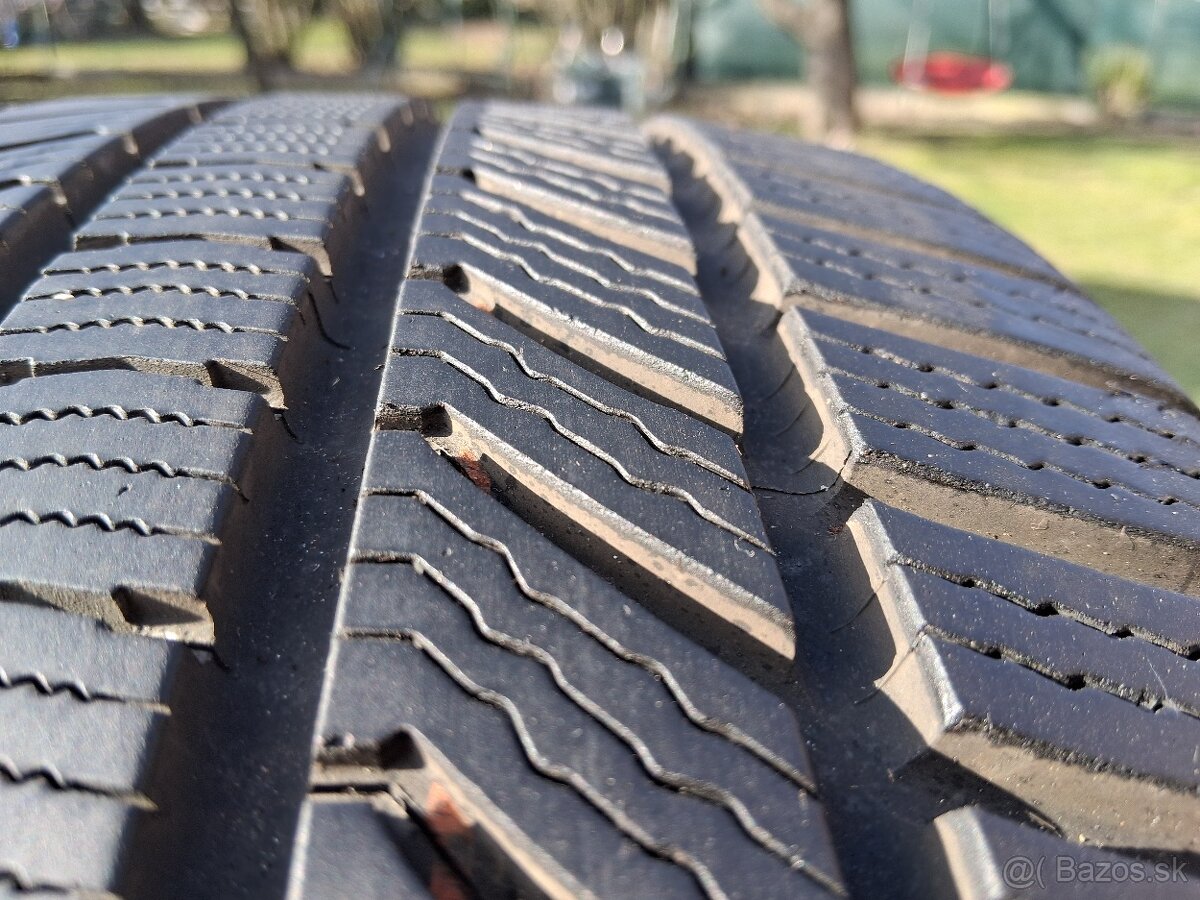 245/40 r19 zimne pneumatiky - 9