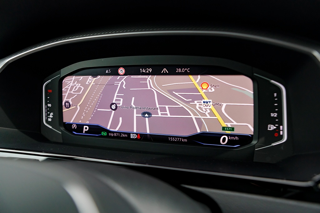 Volkswagen Arteon SB R-line 2.0TDI 147kW DSG7 4-Mot 10/2021 - 9