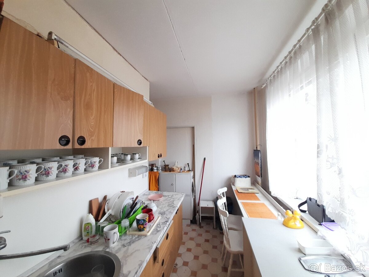 Na predaj 3 izbový byt, 67m2, sídl. Terasa, Narcisová ul. - 9