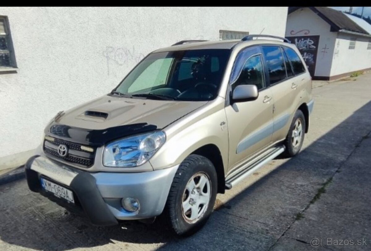 Toyota RAV4 2.0 D-4D 4x4 (2003) - 9