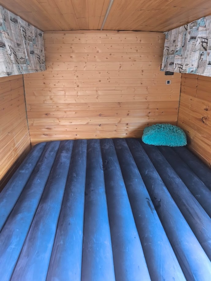 Obytná dodávka - 9